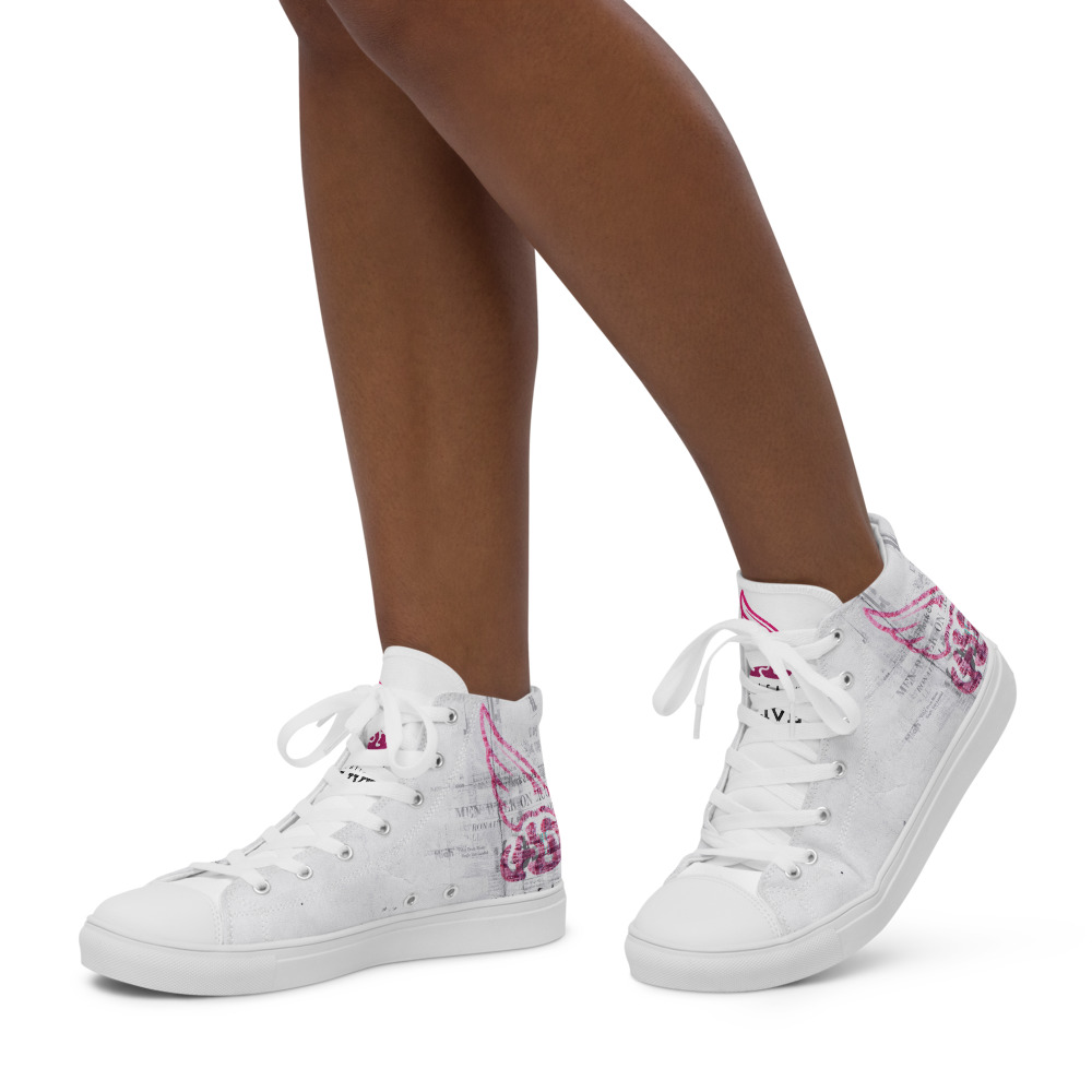 UELive: Women’s high tops